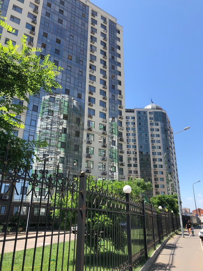 Zhemchuzhnie Apartments On Marselskaya 오데사 외부 사진